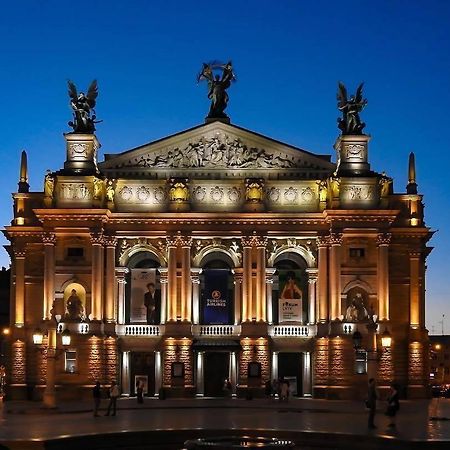 Best Location! Rynok Square, Opera. Apartment Lviv Ngoại thất bức ảnh